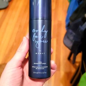 Monat Curl Refresher Spray